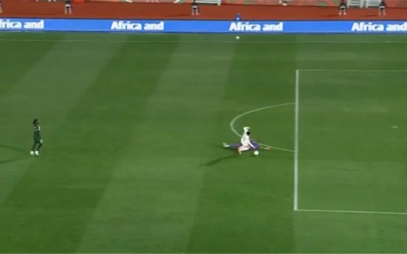 صافرة الجولة.. إصابة محمد علي بن رمضان تغيّب نجم تونس أمام نيجيريا